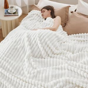 Modern & Sleek Throw Blanket