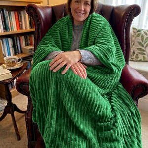 Modern & Sleek Throw Blanket