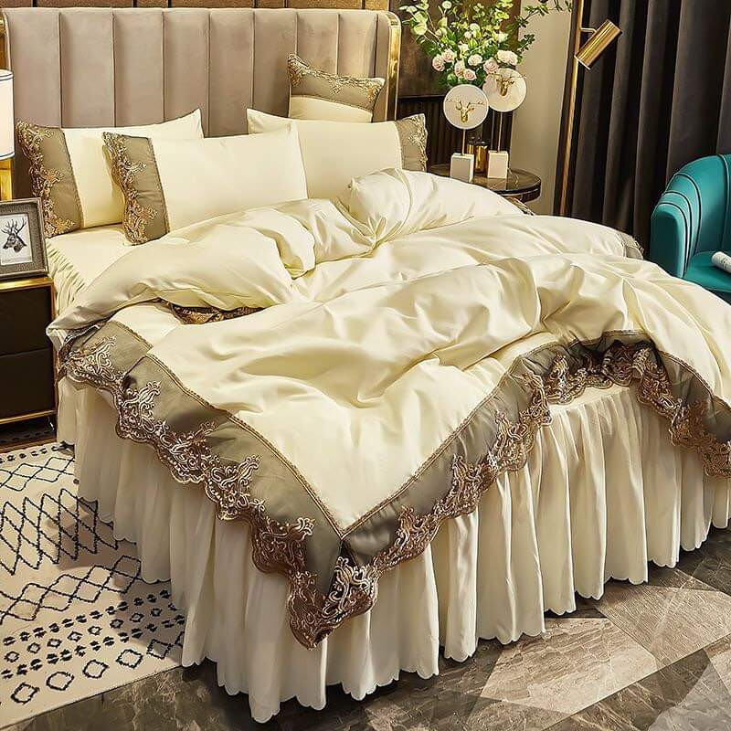 Elegant Gold-Trimmed 6PC Duvet Set